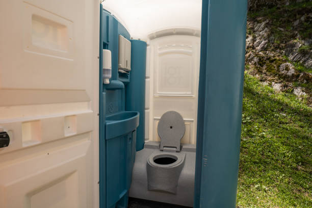 Best Portable restroom trailer rental  in Hamilton Square, NJ